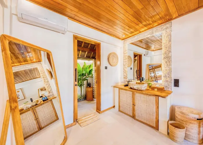 Villa Atlanta - New Luxury 7bdr Prime Location Seminyak (Bali)